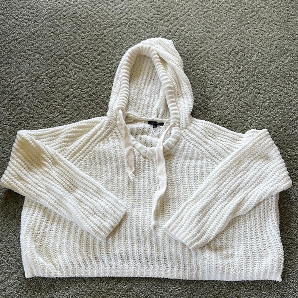 Love Tree women’s sweatshirt/ sweater (tag still on!)